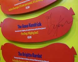 One restaurant in Chicago named a hot dog based on her name.